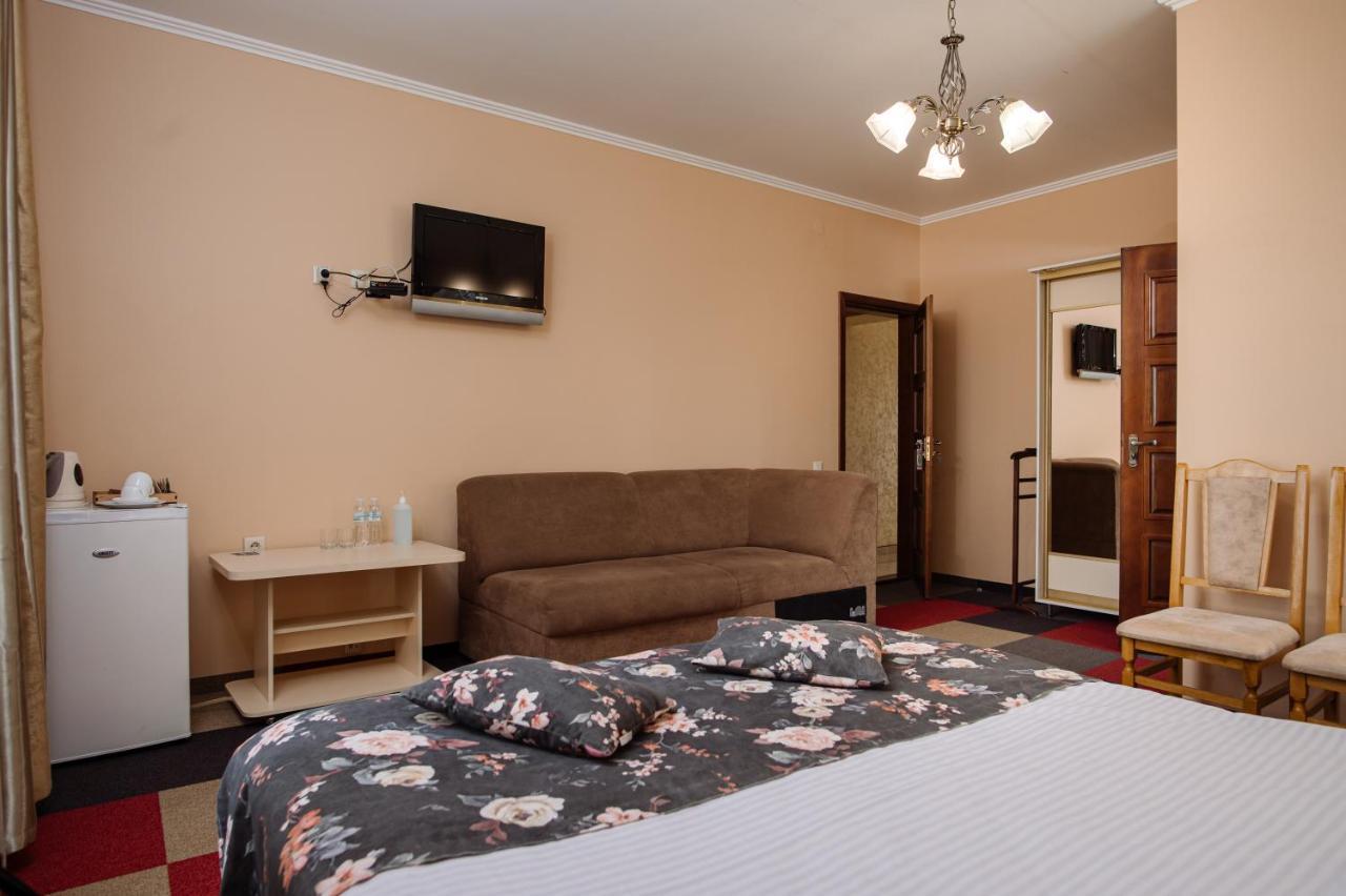 Na Horyzonti Hotel Truszkavec Kültér fotó